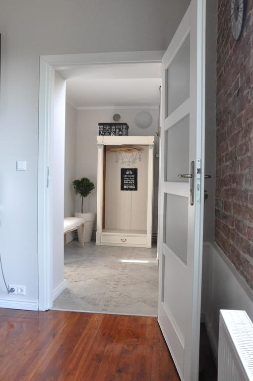 Be Well 3-Rooms Apartment With Parking And Garden Varsavia Esterno foto