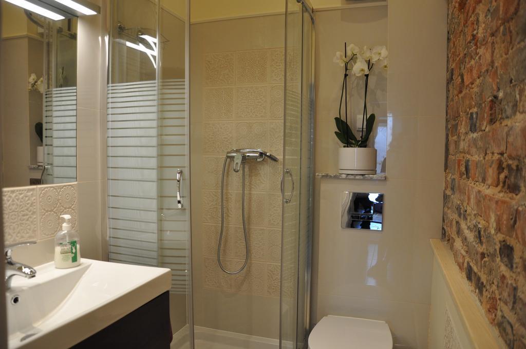 Be Well 3-Rooms Apartment With Parking And Garden Varsavia Esterno foto