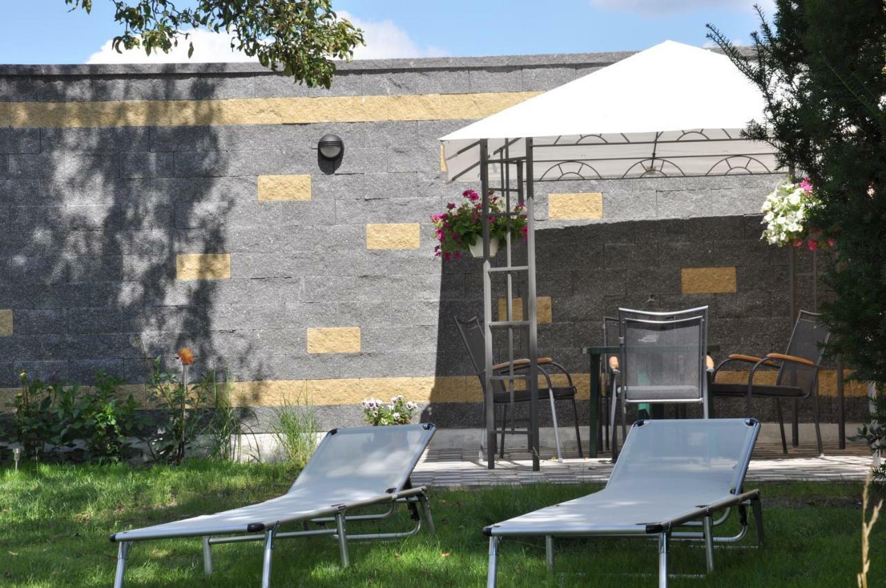 Be Well 3-Rooms Apartment With Parking And Garden Varsavia Esterno foto