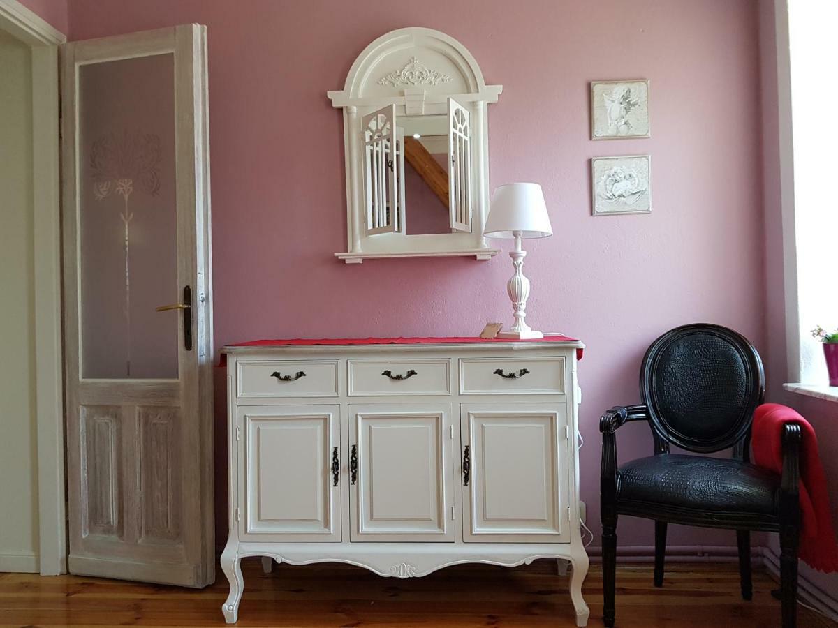 Be Well 3-Rooms Apartment With Parking And Garden Varsavia Esterno foto